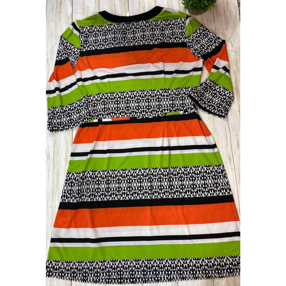 Emma & Michelle Striped Dress - Picture 8 of 16